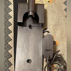 NEW Geniune Dyson V7 V8 Vacuum Replacement Charger & Wall Mount Docking Station